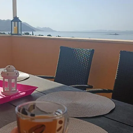 Koval شقة أوروبيتش